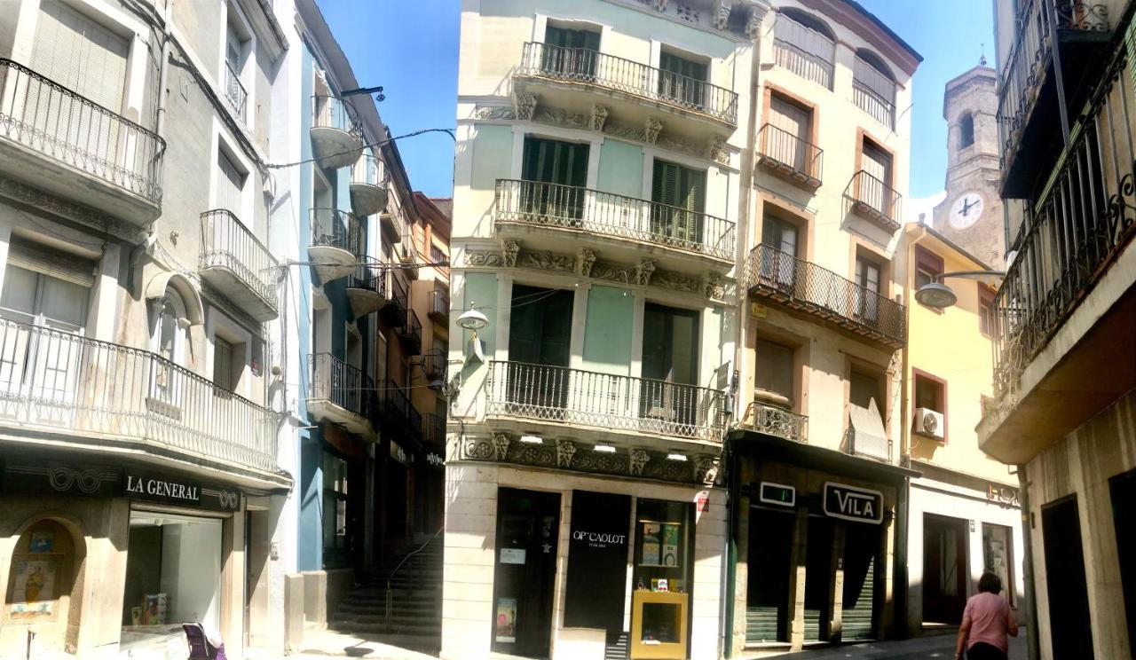 Precioso Piso En El Centro Neuralgico De Olot Daire Dış mekan fotoğraf